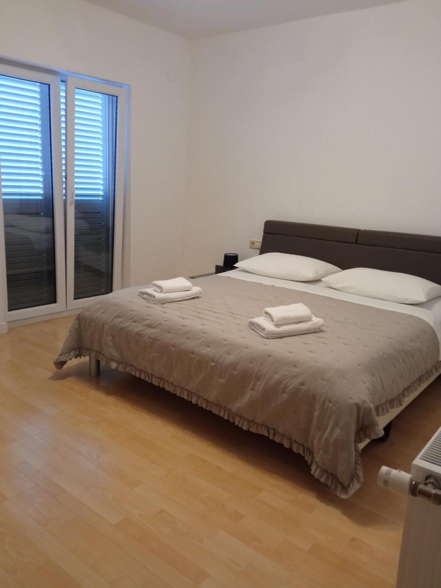 Apartman Carpe Diem Sutomiscica Kültér fotó